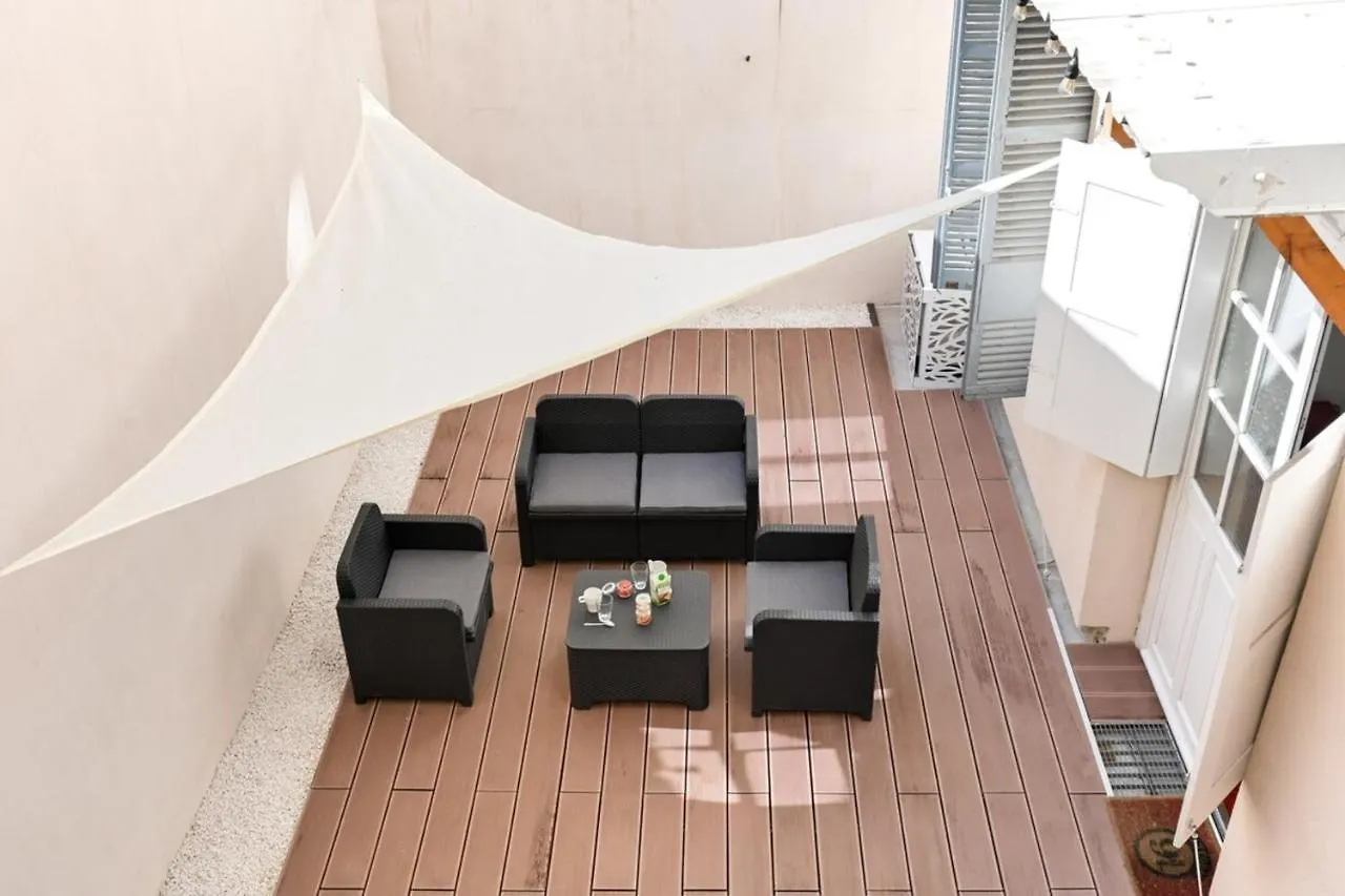 Apartment Charmant 2 Pers Atypique Avec Terrasse-Metro Valmycharming 2 People Unique Lyon